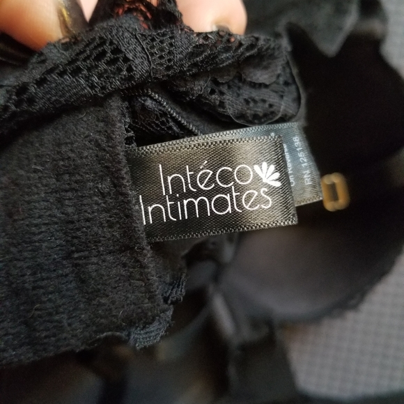 Plus size negligee - Picture 4 of 7